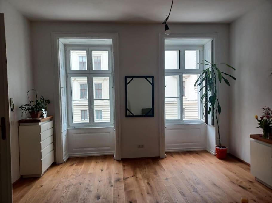 Sehr Zentral Gelegen Leilighet Wien Eksteriør bilde